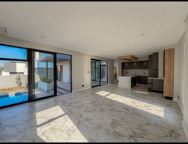 4 BEDROOM FREEHOLD FOR SALE IN FOUNTAINBROOK ESTATE